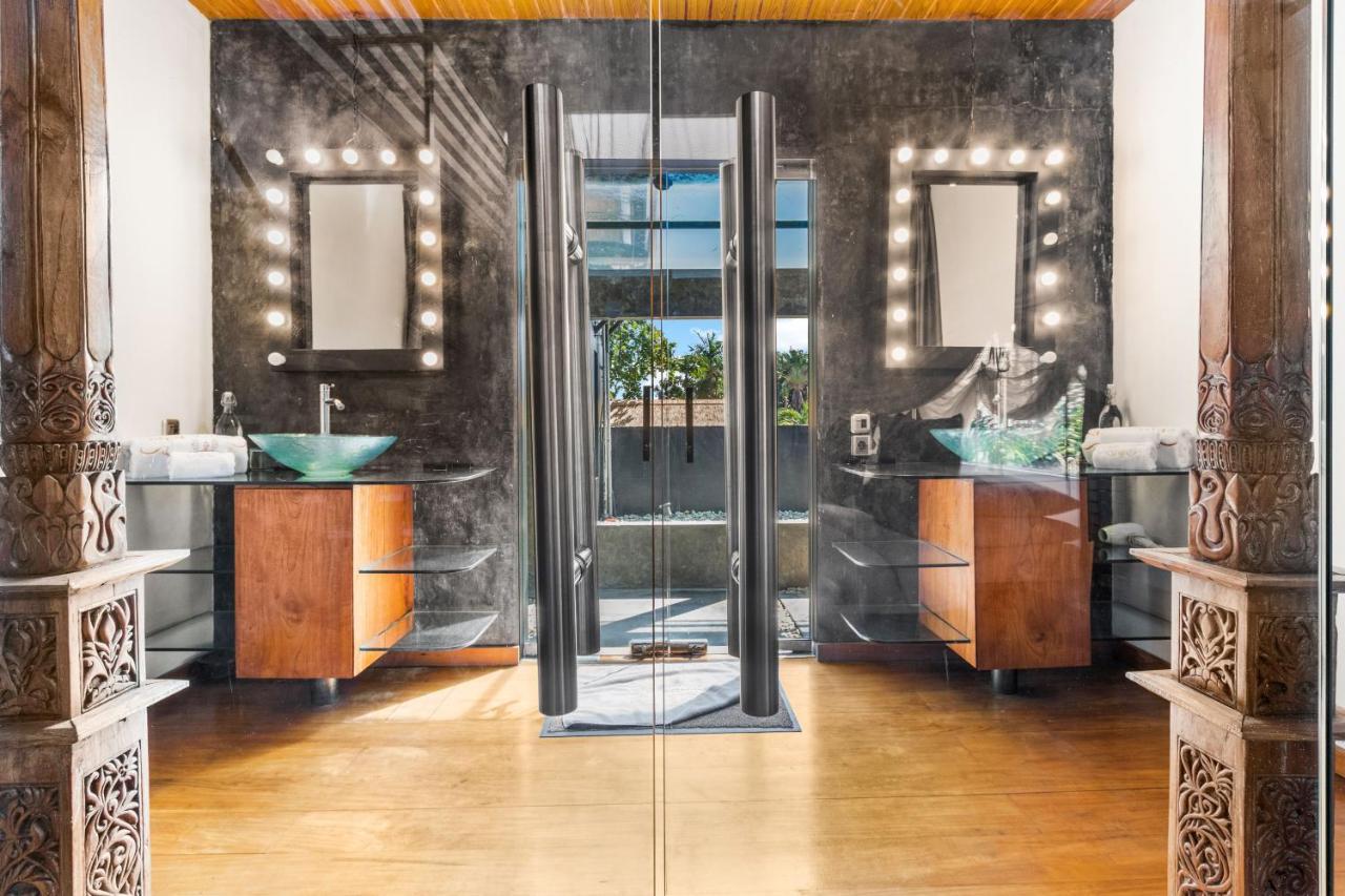 Saga Villas Ultra Seminyak Exteriér fotografie