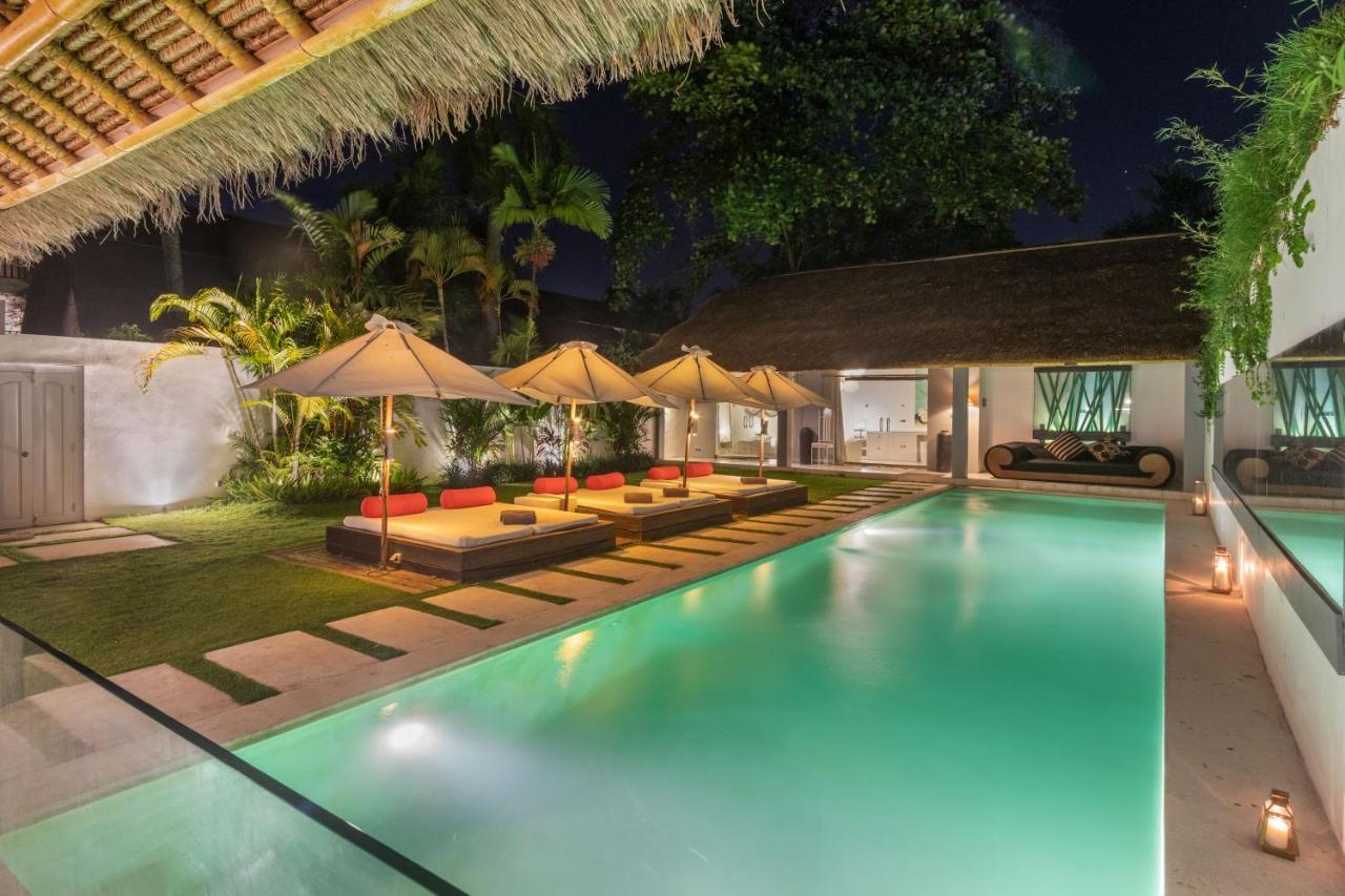 Saga Villas Ultra Seminyak Exteriér fotografie